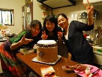 2012.05.小川誕生日に太鼓ケーキ作成.JPG